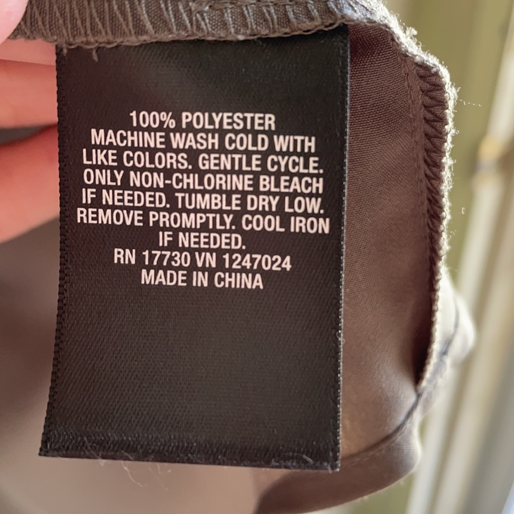 Mossimo Ladies size small olive green dress with pockets! Purchased at Target. - Picture 10 of 13